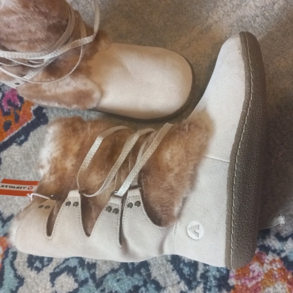 Airwalk Shoes - New LEATHER Airwalk boots, about a size 5 or 6